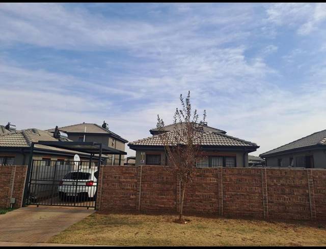 3 BEDROOM HOUSE FOR SALE IN ALBERTSDAL